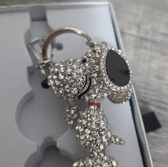 New COACH X Peanuts Notila 19 With Both Fob's N Socks - Picture 12 of 14